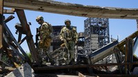 Pabrik tersebut kini berada di bawah kendali Pemerintah Republik Rakyat Donetsk, Ukraina timur. Rusia berhasil menduduki sejumlah wilayah di Ukraina bagian timur.