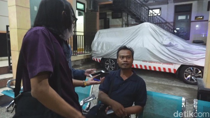 truk terguling di jombang 4 orang tewas