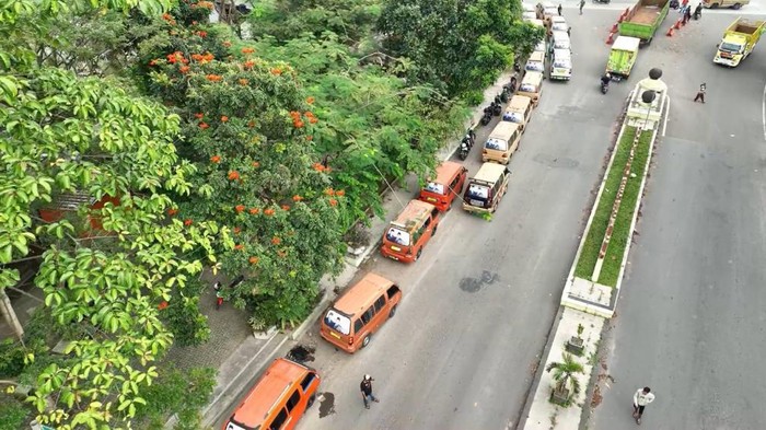 Usai Bandung, Kini Giliran Garut yang Deklarasi Prabowo-Cak Imin Sejumlah elemen masyarakat-Komunitas yang tergabung dalam Relawan Barisan Prabowo Gus Muhaimin, Garut mendeklarasikan dukungan untuk pasangan tersebut maju Capres-Cawapres.