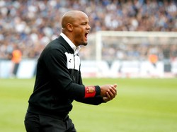 Burnley sementara puncaki Divisi Championship (kasta kedua di sepakbola Inggris) dengan 62 poin, unggul lima poin dari Sheffield. Manajernya adalah eks bek Man City, Vincent Kompany (Getty Images)