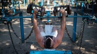 Salah satu tempat yang kembali ramai dikunjungi warga adalah Gym Kachalka.   