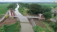 Pembangunan jembatan gantung ini untuk mempermudah akses jalan warga terutama yang bekerja sebagai petani untuk menuju ke area persawahannya dan mempermudah akses jalan dari Desa Macanbang ke Desa Gondosuli.