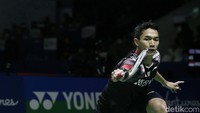 Selepas jeda, Wangcharoen berhasil melesat unggul 14-10, namun Jojo berhasil bersaing ketat hingga 19-19. Ia mulai di atas angin.