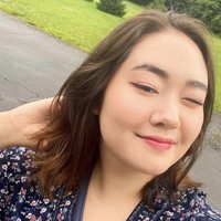 Eks personel PRISTIN, Kyla mendapat perlakukan tak menyenangkan karena memiliki berat badan berlebih. Dia memilih hengkang dari PRISTIN karena masalah kesehatannya pada 2017. Walaupun sempat aktif di YouTube, kini Kyla fokus dengan studinya di University of California San Diego. Foto: dok. Instagram @kyla.massie