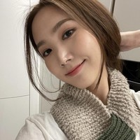 Yookyung pernah debut bersama Apink sebelum hengkang pada 2013. Main rapper Apink itu ingin fokus pada studinya dan lulus dari jurusan Teater Universitas Chung-Ang pada 2018. Dia kemudian melanjutkan studinya di institut fashion ESMOD. Foto: dok. Instagram @yukyung_922