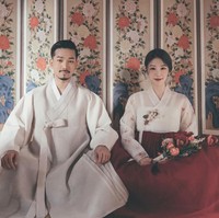 G.O dikenal sebagai vokalis utama MBLAQ, grup asuhan yang debut dengan tiga personel. Namun dua personel MBLAQ memilih hengkang pada 2014. Lama tak terlihat, G.O menikah dengan Choi Ye Seul dan membuka kanal YouTube pada 2019. Foto: Instagram @jung_g_o