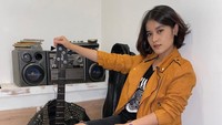 Ashira Zamita tidak mau berhenti berkarya. (dok. Instagram @ashirazamita) 