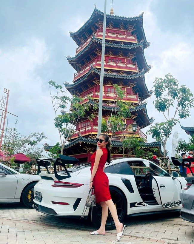 Dalam kesaksiannya di pengadilan, Ayu bahkan mengaku pernah beberapa kali tidur bareng Sean di hotel. Sean juga pernah membawa Ayu untuk tidur di rumahnya. Foto: Instagram/@thata_anma