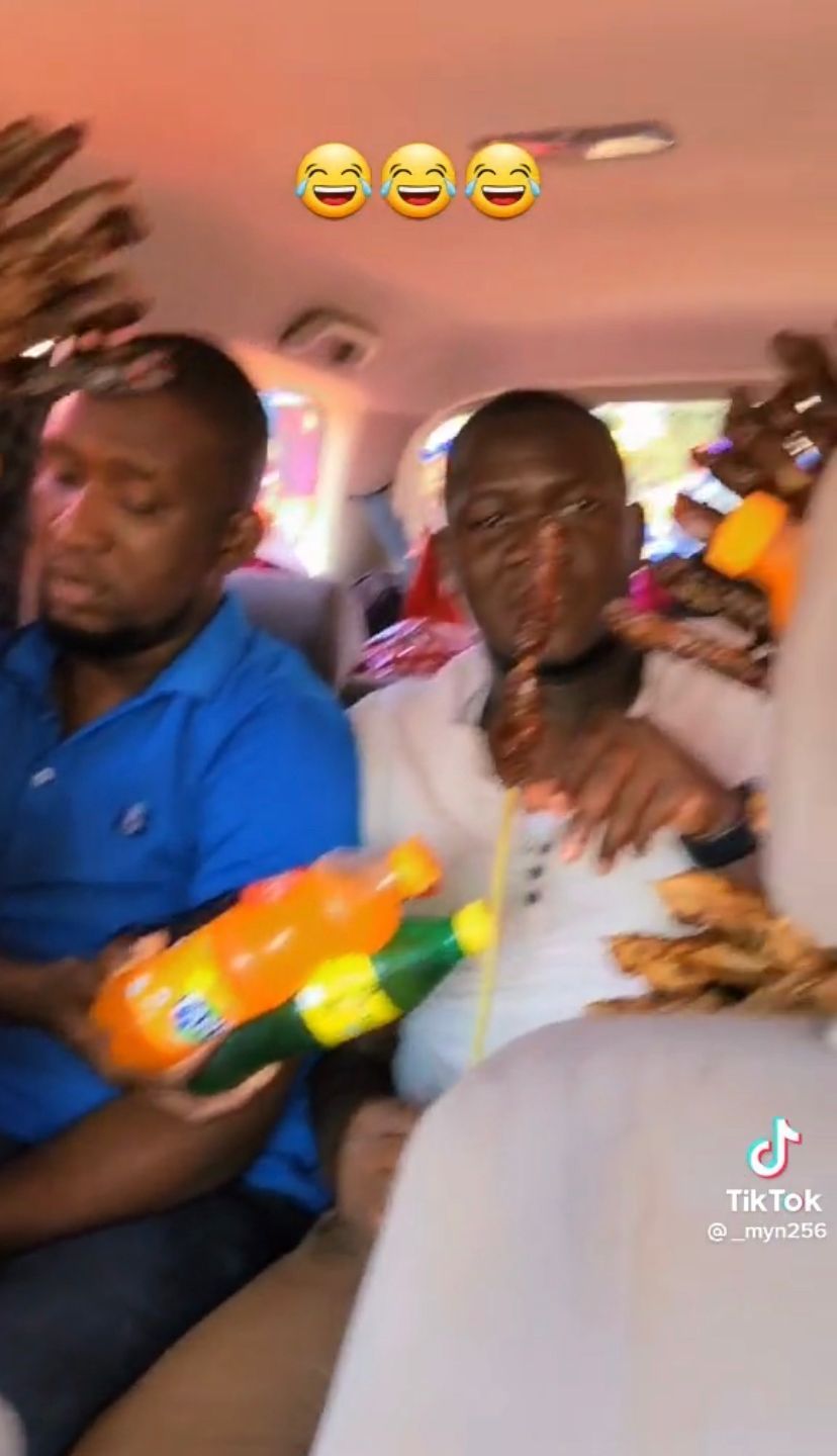 Brutal! Turis Ini Diserang Oleh Penjual Sate hingga Ayam Bakar di Uganda