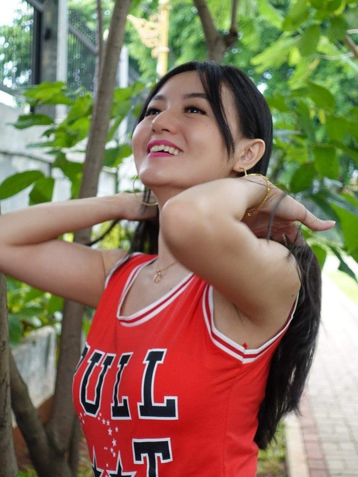 carollyne dewi