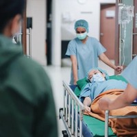 Butuh perjuangan dan perjalanan berliku yang harus dilewati Dea Ananda demi mendapatkan anak. Mulai dari berkonsultasi masalah kesuburan, mencoba cara alami hingga akhirnya memutuskan untuk menjalani program bayi tabung. Foto: Instagram @dea_ananda