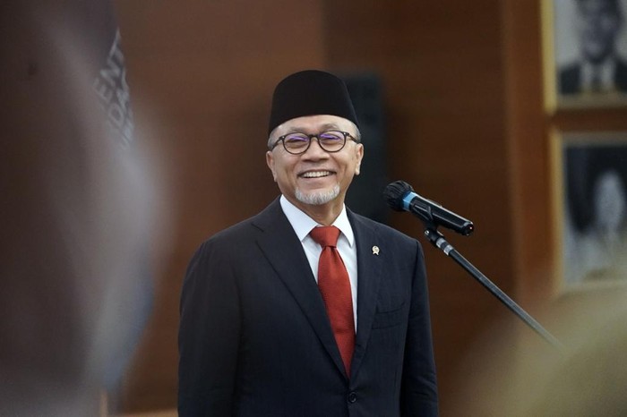 Zulkifli Hasan dilantik menjadi menteri perdagangan menggantikan M Lutfi. Sertijab jabatan Menteri Perdagangan dilakukan di Auditorium Gedung Utama Kamendag, Jakarta.