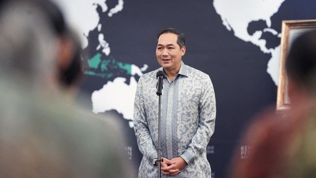 Zulkifli Hasan dilantik menjadi menteri perdagangan menggantikan M Lutfi. Sertijab jabatan Menteri Perdagangan dilakukan di Auditorium Gedung Utama Kamendag, Jakarta.
