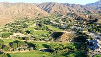 Intensitas hujan yang rendah dan suhu udara panas membuat wilayah California dilanda kekeringan.  