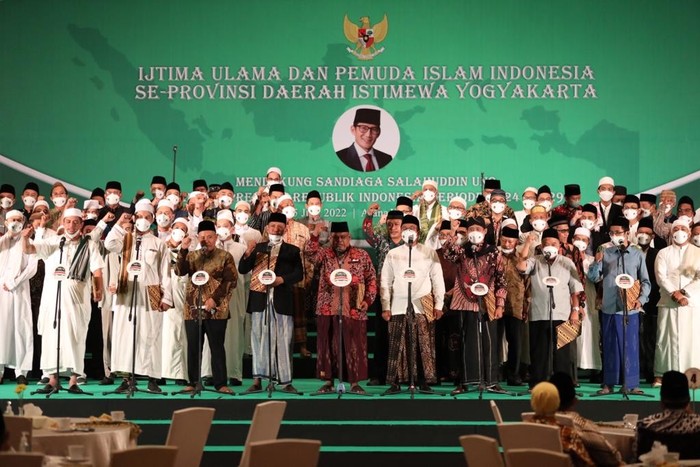 Ijtima Ulama Jogja Dukung Sandiaga Uno