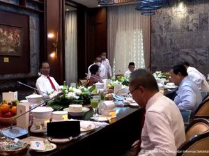 Jokowi Makan Siang Bareng Ketum Parpol Sebelum Reshuffle, Ada Prabowo-Mega