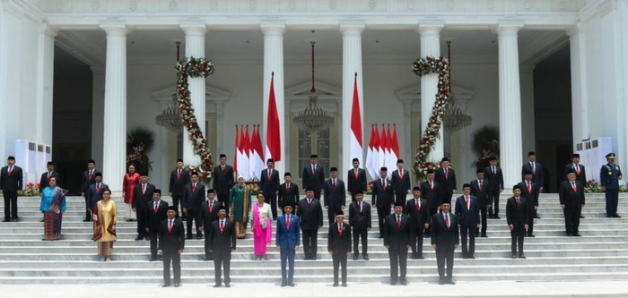 Perombakan Kabinet Indonesia Maju akan dilakukan hari ini. Agenda tersebut dilaksanakan siang ini, Rabu (15/6/2022) di Istana Negara, Jakarta.