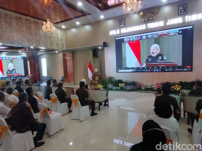 Kajatim Jatim Mia Amiati