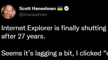 Stigma soal Internet Explorer yang lemot ternyata masih menghantui browser ini sampai akhir hayatnya. Foto: Screenshot/Twitter