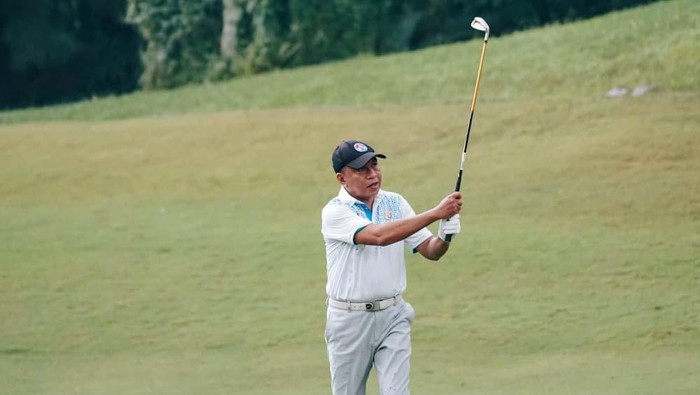 HGCI Golf Open Tournament 2022 digelar di Sentul, Bogor, Jawa Barat. Menpora RI Zainudin Amali turut menghadiri pembukaan turnamen golf tersebut.