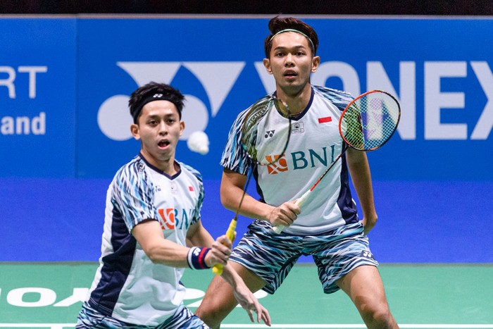 BASEL, SWITZERLAND - MARCH 27: Muhammad Rian Ardianto (L) and Fajar Alfian of Indonesia (R) in action during the Yonex Swiss Open Mens Double Finals at St. Jakobshalle on March 27, 2022 in Basel, Switzerland. (Photo by Marcio Machado/Eurasia Sport Images/Getty Images)