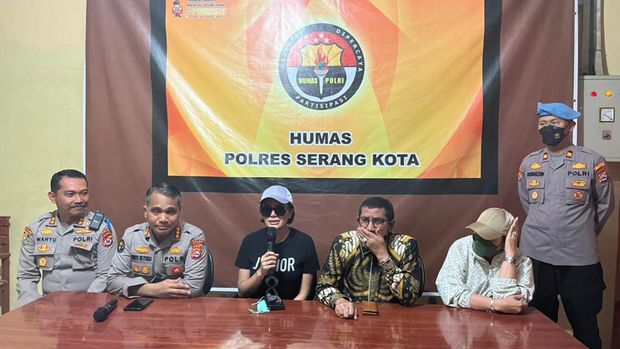 Nikita Mirzani Akhirnya Datangi Polres Serang Kota