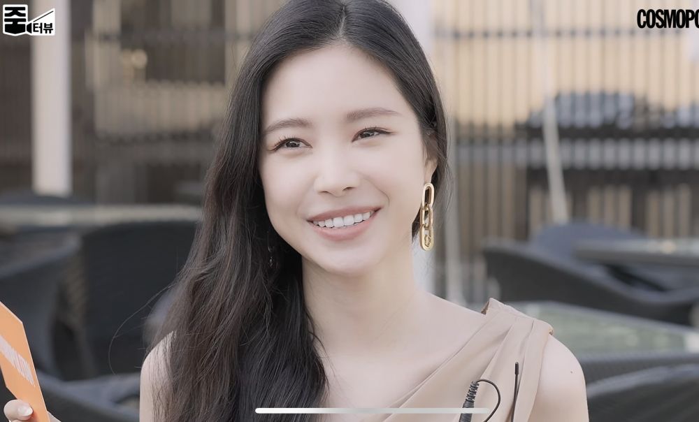 Perubahan Wajah Son Naeun yang diduga oplas