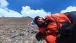 Badas! Cara Baru Turun dari Gunung Everest... dengan Paralayang