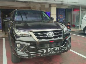Mobil Pejabat Terobos Busway, Polisi Jangan Ragu Tindak Arogansi Pelat RF