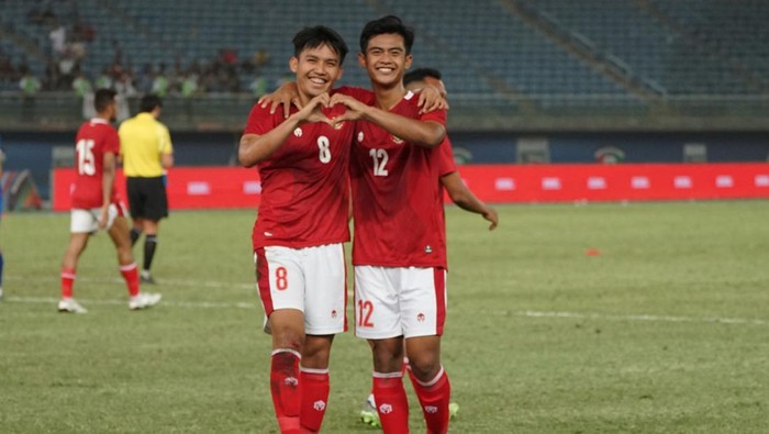 Timnas Indonesia sukses meraih tiket ke Piala Asia 2023 usai menaklukkan Nepal. Hasil itu diraih usai Timnas Indonesia tumbangkan Nepal 7-0.
