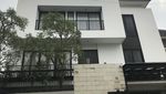 Suasana di Depan Rumah Nikita Mirzani yang Didatangi Polisi