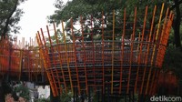 Adapun penutupan diberlakukan dalam rangka pemeliharaan serta perbaikan taman. Distamhut DKI juga menyampaikan terima kasih atas antusiasme masyarakat sejak taman itu dibuka kembali.