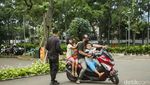 Tebet Eco Park Tutup, Pengunjung Putar Balik