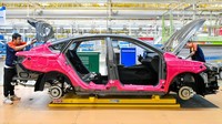Bisa jadi lahirnya Binrui ini menjadi comeback bagi Geely untuk kembali meramaikan pasar otomotif Indonesia seperti, Wuling, DFSK dan Chery.
