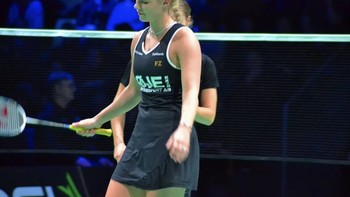 Aksi Boje di lapangan badminton. Boje termasuk rising star di Denmark. Dia berkompetisi juga di Olimpiade 2020 Tokyo. Foto: Instagram