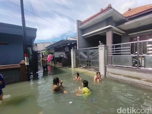 Waspada Banjir Rob Terjadi di Pesisir Jawa Timur Mulai Besok!