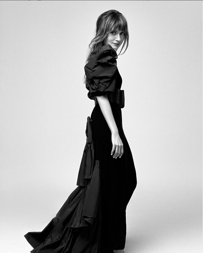 Bianca sendiri merupakan cucu dari seorang jurnalis bernama Adinegoro. Sebelum menjadi ibu Menteri, Bianca juga sudah pernah merasakan jadi Ibu Duta Besar Indonesia pada saat menemani Lutfi bertugas di Jepang tahun 2010-2013 dan Washington DC, Amerika Serikat pada 2020. Foto: Instagram/@bianca.alinda