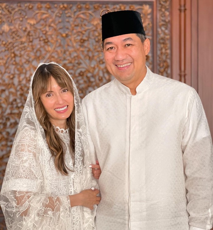 Bianca Adinegoro Istri Muhammad Lutfi Bianca Adinegoro Istri Muhammad Lutfi