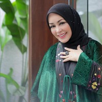 Chintami Atmanagara dikenal sebagai aktris yang populer di era 80 hingga 90-an.  Foto: Instagram/@chintamiatmanagara