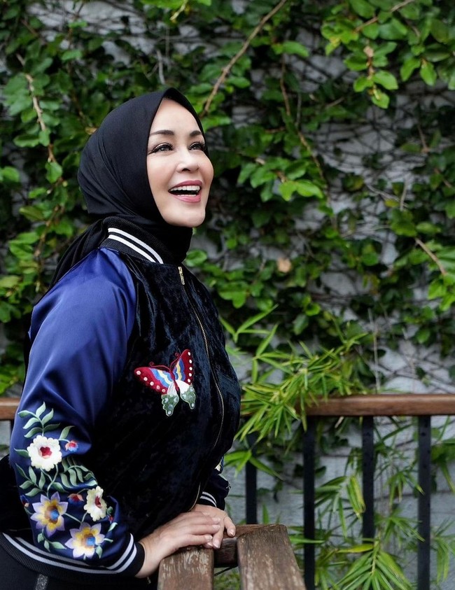 Selain brand busana dan kuliner, Chintami Atmanagara juga mengelola sanggar senam. Foto: Instagram/@chintamiatmanagara