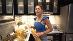 Potret Dapur Nikita Mirzani yang Elegan Bernuansa Hitam Putih