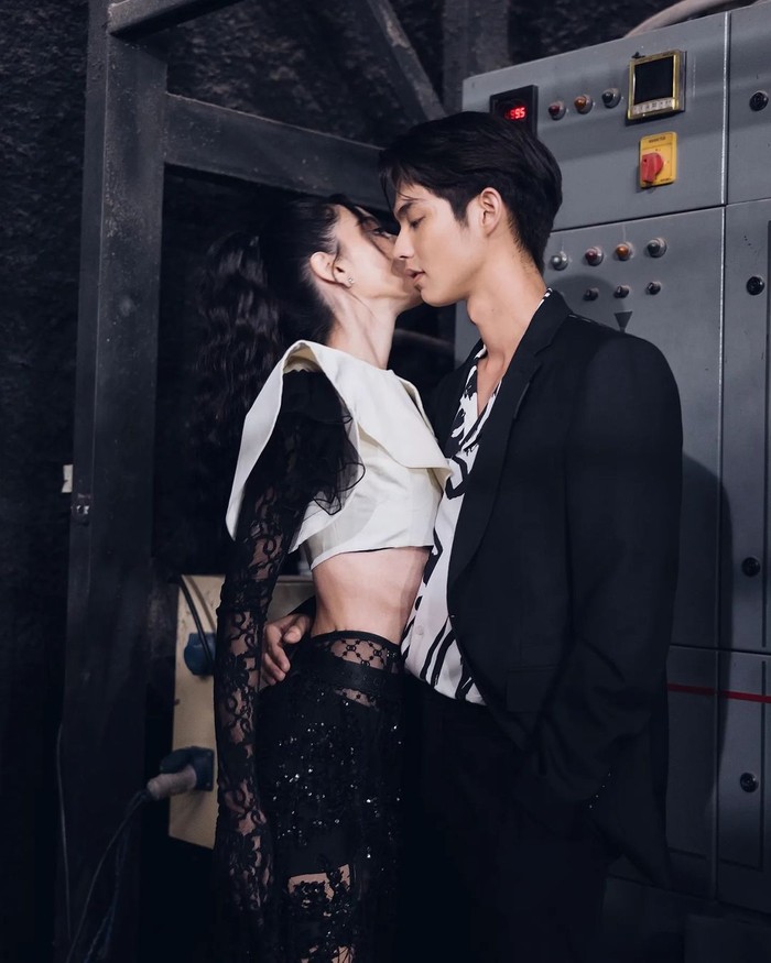 Davika Hoorne & Bright Vachirawit Davika Hoorne & Bright Vachirawit