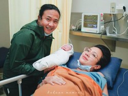 9 Momen Haru Dea Ananda Melahirkan Anak Pertama, Penantian 12 Tahun