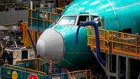 Hidung pesawat kargo Boeing 777 terlihat di Fasilitas Produksi Everett Boeing. Pabrik Everett masih memproduksi 747 walau jumlahnya berkurang. Sekarang sebagian besar produksi berkonsentrasi pada model 767, 777 dan 787 yang lebih kecil.