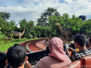 Pencinta Jurassic World Merapat! Ada Wahana Dinosaurus di Kota Batu