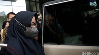Sebagai informasi, KPK menetapkan Bupati Bogor nonaktif Ade Yasin sebagai tersangka di kasus suap pengurusan laporan keuangan Pemkab Bogor.