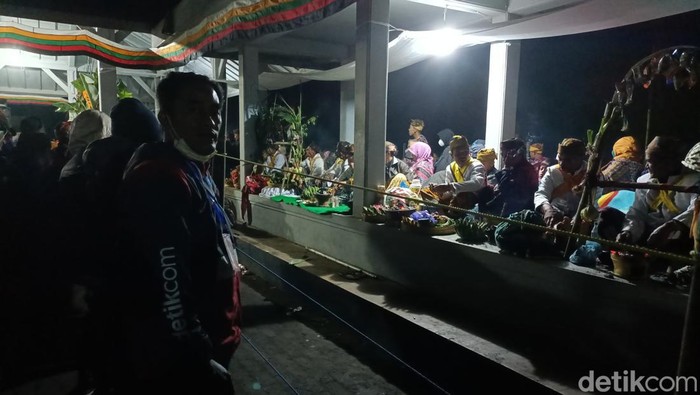 Dukun pandita Tengger