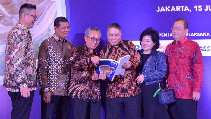 Hillcon Siap Melantai di BEI PT Hillcon Tbk berencana menggelar IPO di Bursa Efek Indonesia. Jumlah saham yang ditawarkan mencapai 15% dari modal disetor Hillcon setelah IPO saham.