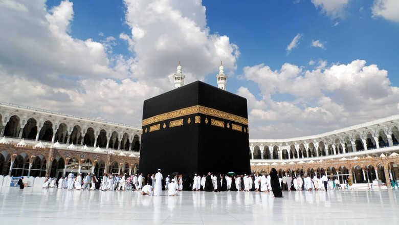 Ilustrasi haji atau umrah