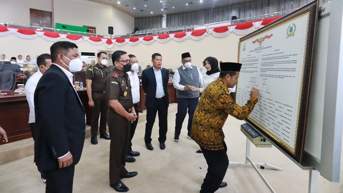 Kejati-Anggota DPRD Banten teken pakta integritas-rencana aksi